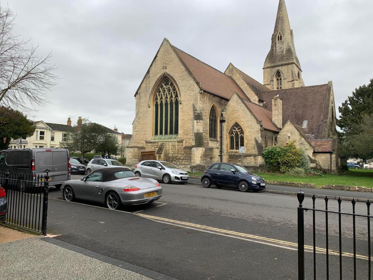 Cheltenham Central Apartment, Parking, Close Bars & Restaurants Apartment Cheltenham