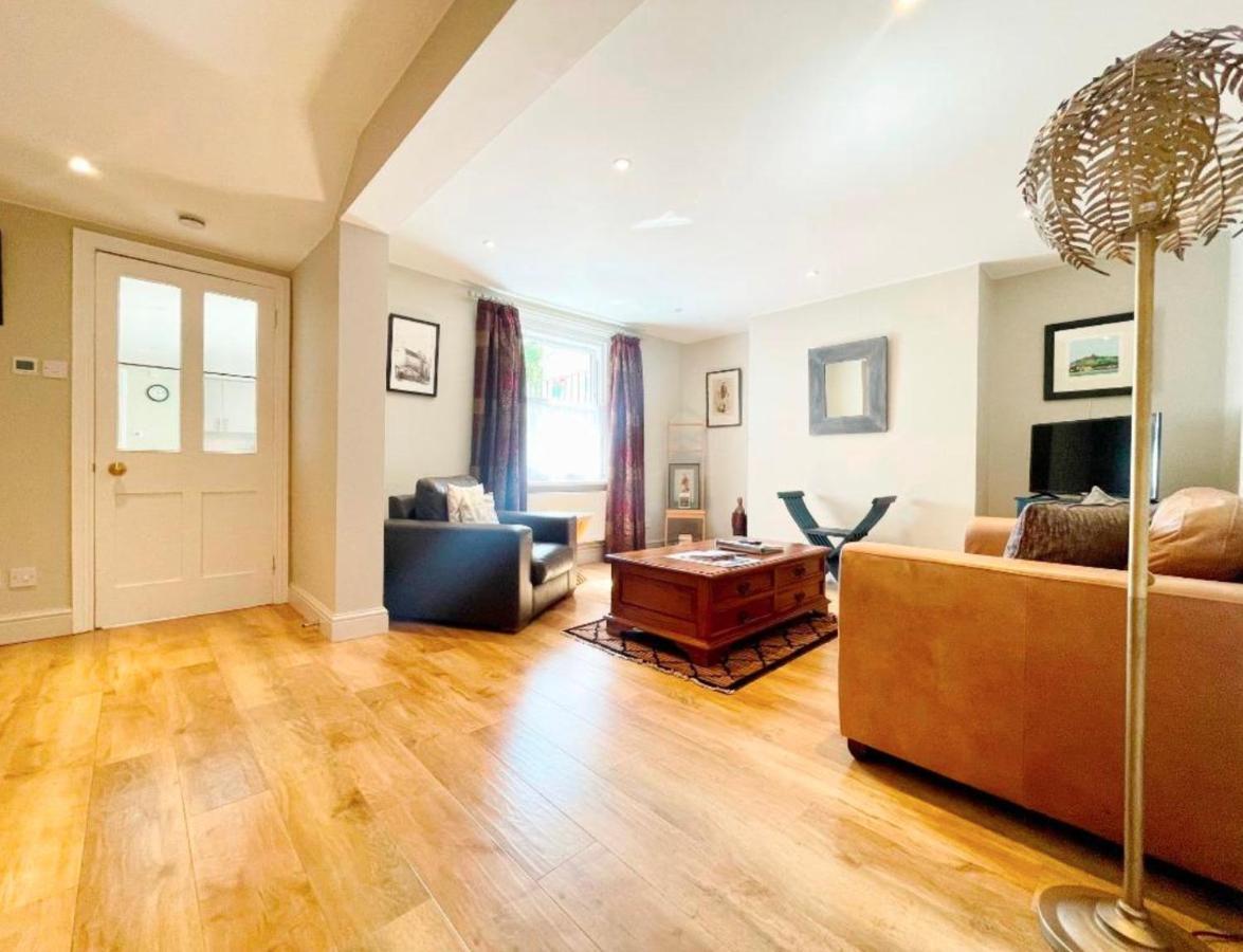 Apartment Cheltenham Central Apartment, Parking, Close Bars & Restaurants *